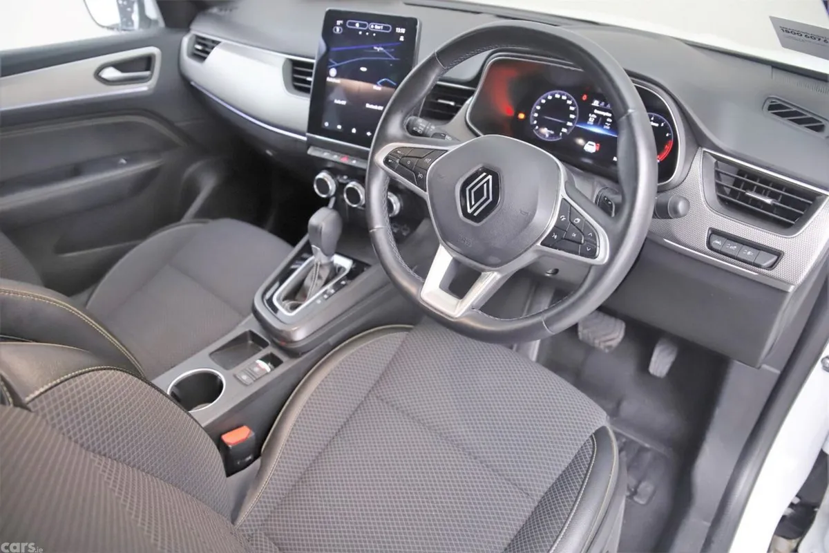 Renault Arkana SUV, Petrol, 2024, White