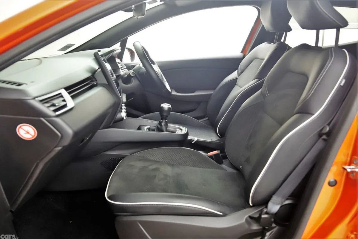 Renault Clio Hatchback, Petrol, 2021, Orange