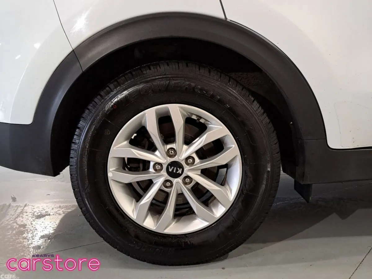 Kia Sportage SUV, Diesel Hybrid, 2021, White