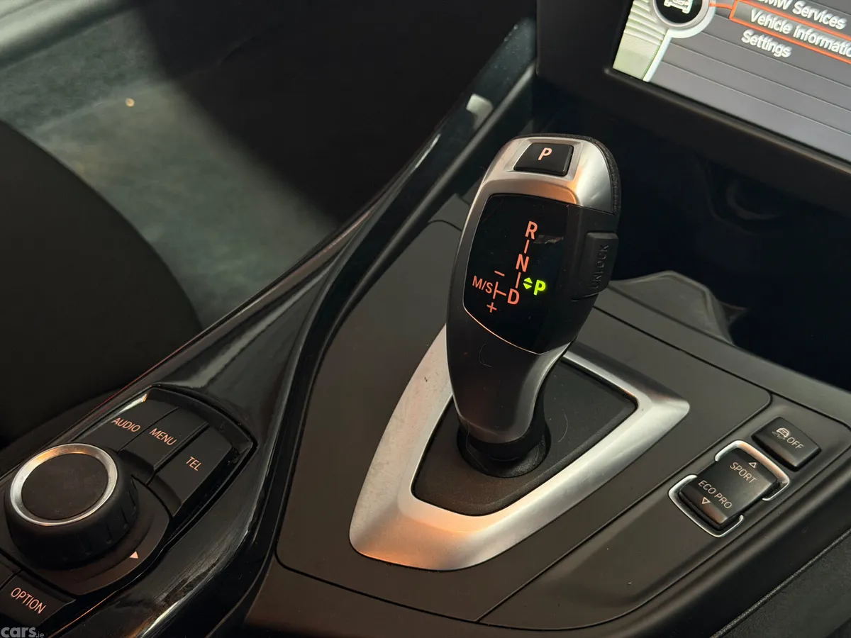 BMW 1-Series Hatchback, Petrol, 2013, Red