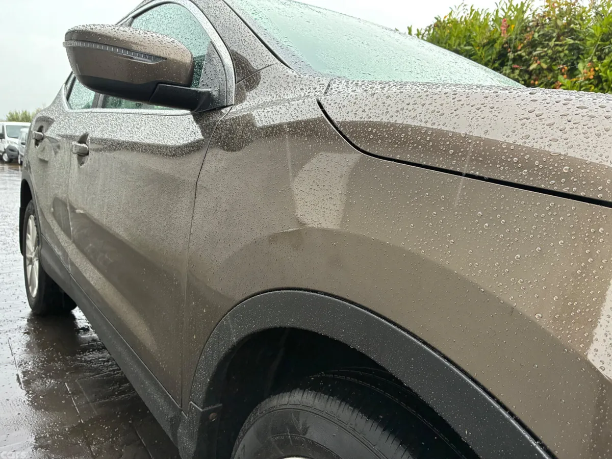 Nissan Qashqai SUV, Diesel, 2017, Brown