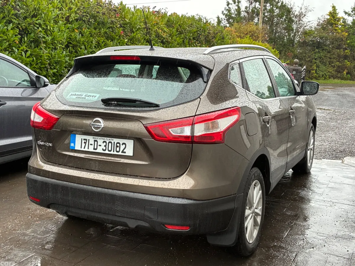 Nissan Qashqai SUV, Diesel, 2017, Brown