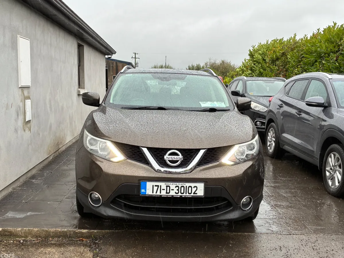 Nissan Qashqai SUV, Diesel, 2017, Brown