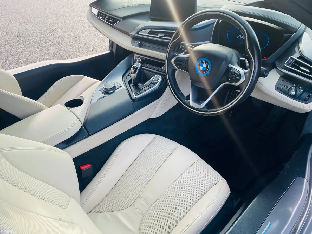 BMW i8 Coupe, Petrol Plug-in Hybrid, 2017, White
