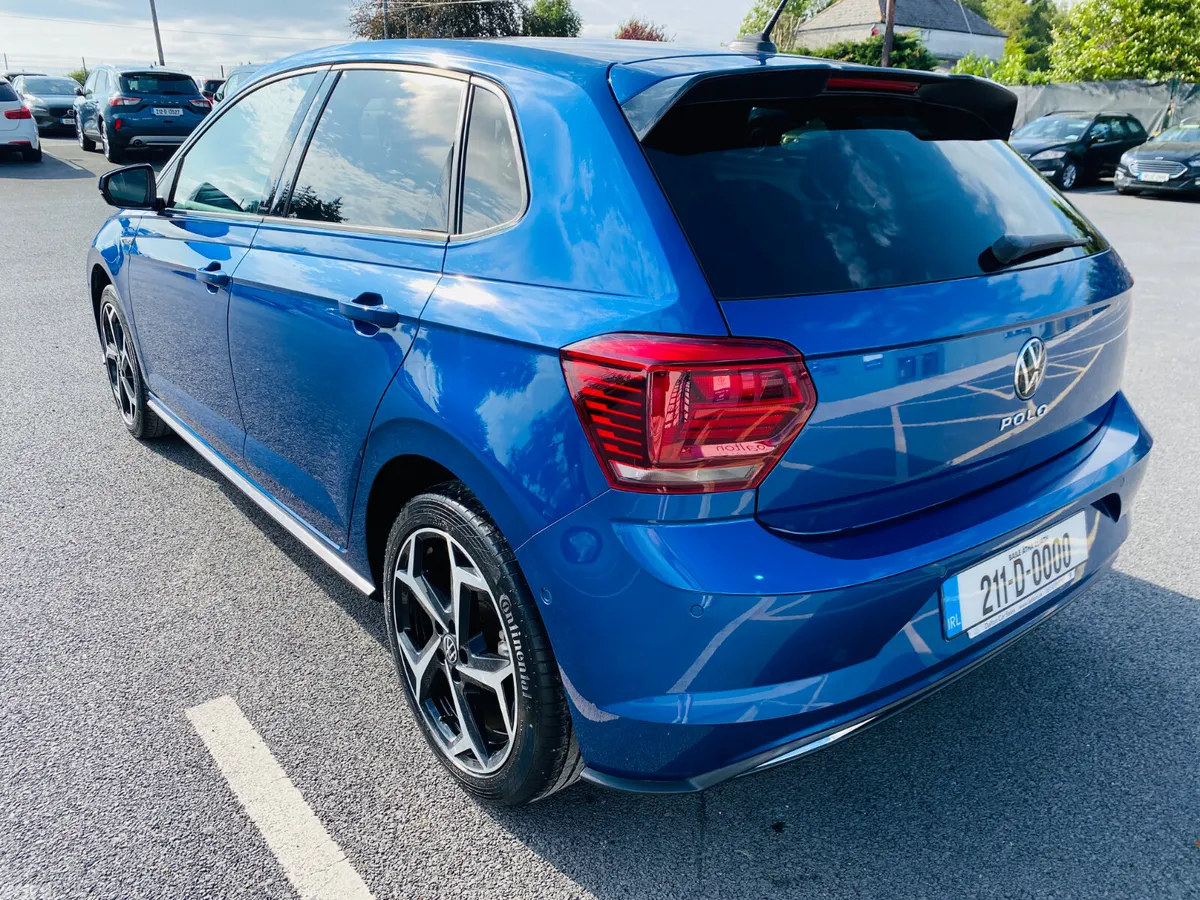 Volkswagen Polo Hatchback, Petrol, 2021, Blue