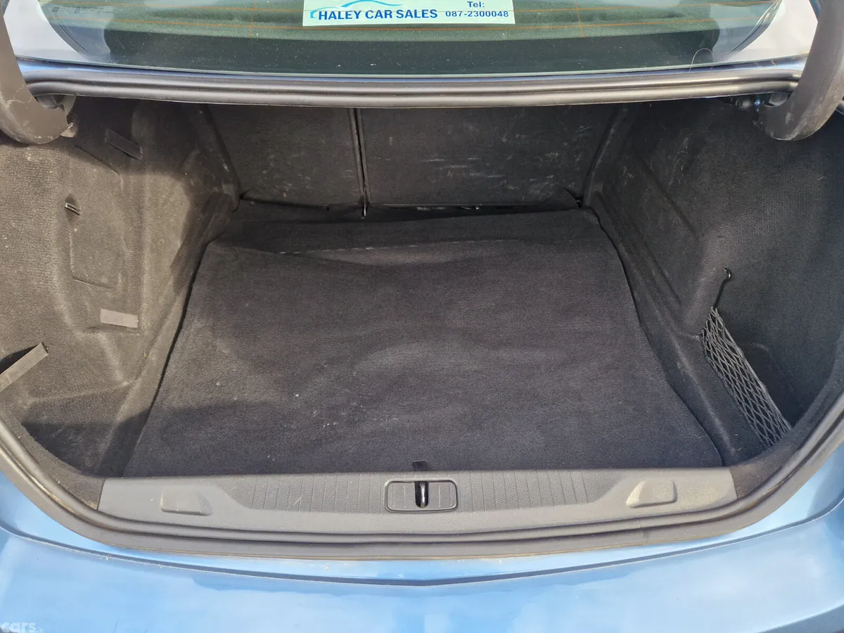 Opel Astra Saloon, Petrol, 2016, Blue