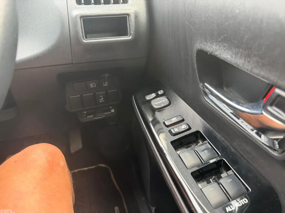 Toyota Prius Hatchback, Petrol Hybrid, 2018, Blue
