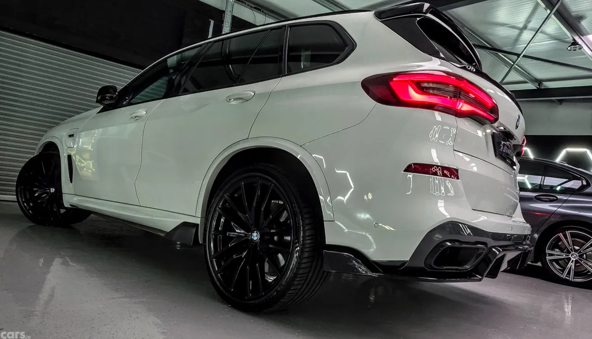 BMW X5 SUV, Petrol Plug-in Hybrid, 2022, White