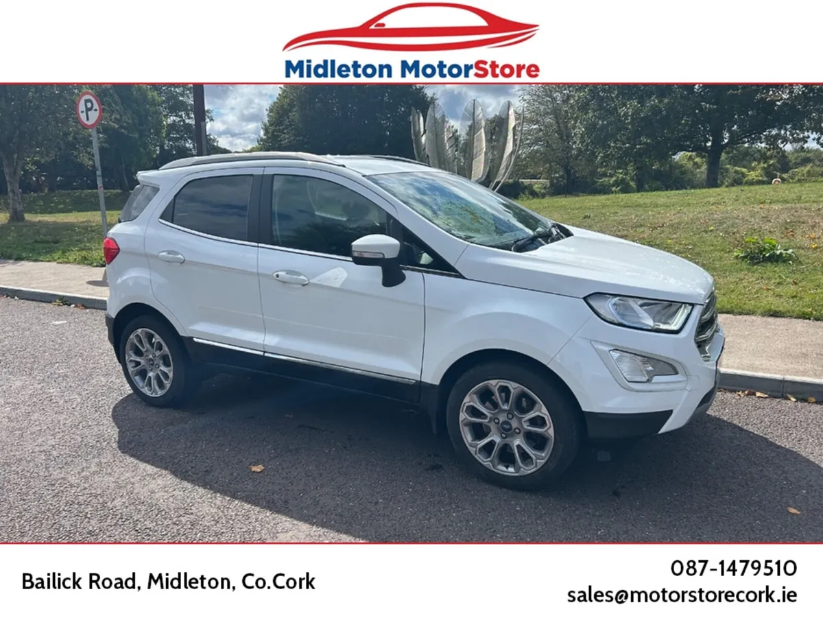 Ford EcoSport Hatchback, Petrol, 2019, White