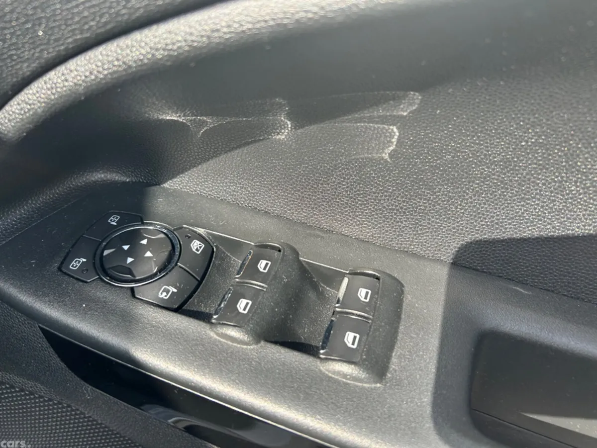Ford EcoSport Hatchback, Petrol, 2019, White