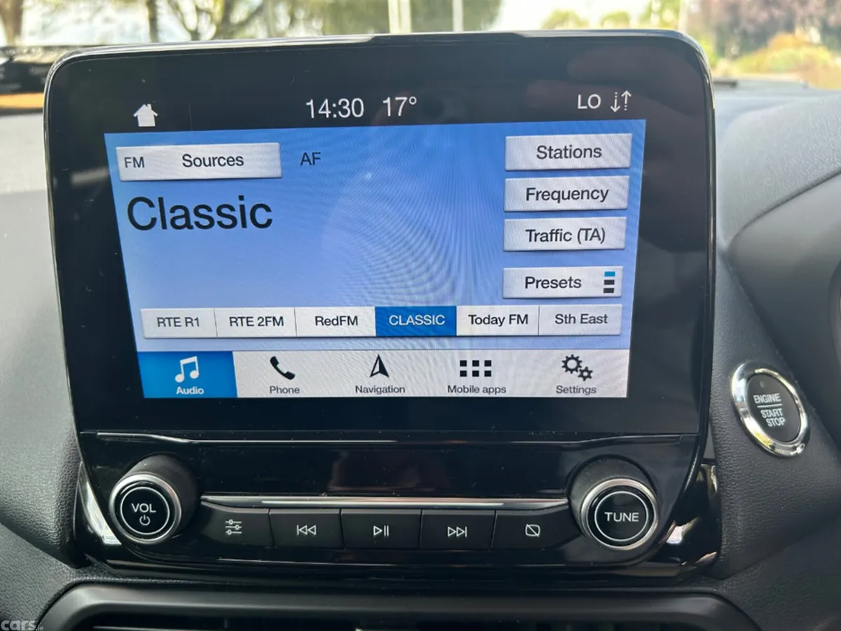 Ford EcoSport Hatchback, Petrol, 2019, White