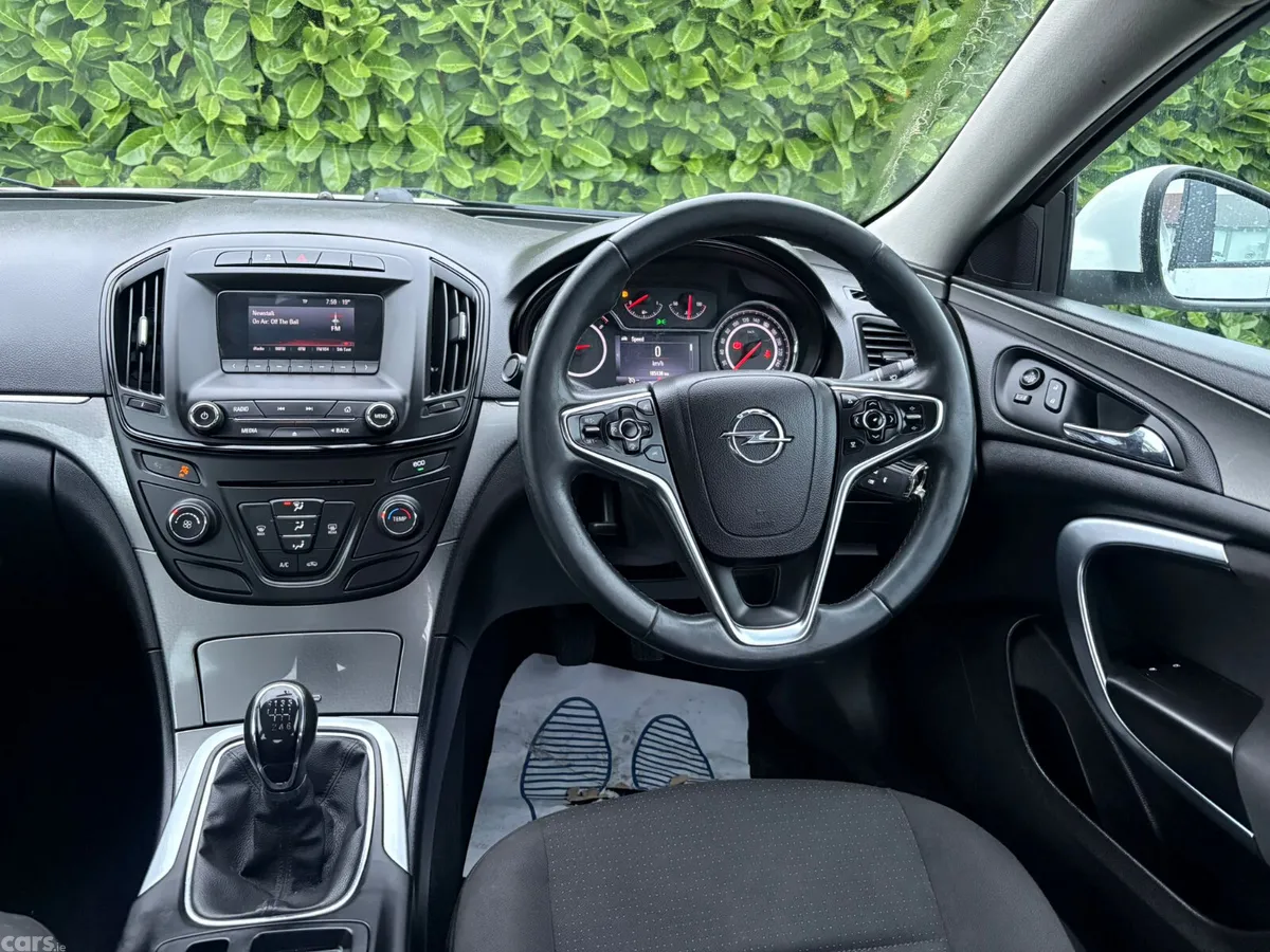 Opel Insignia Saloon, Diesel, 2016, White