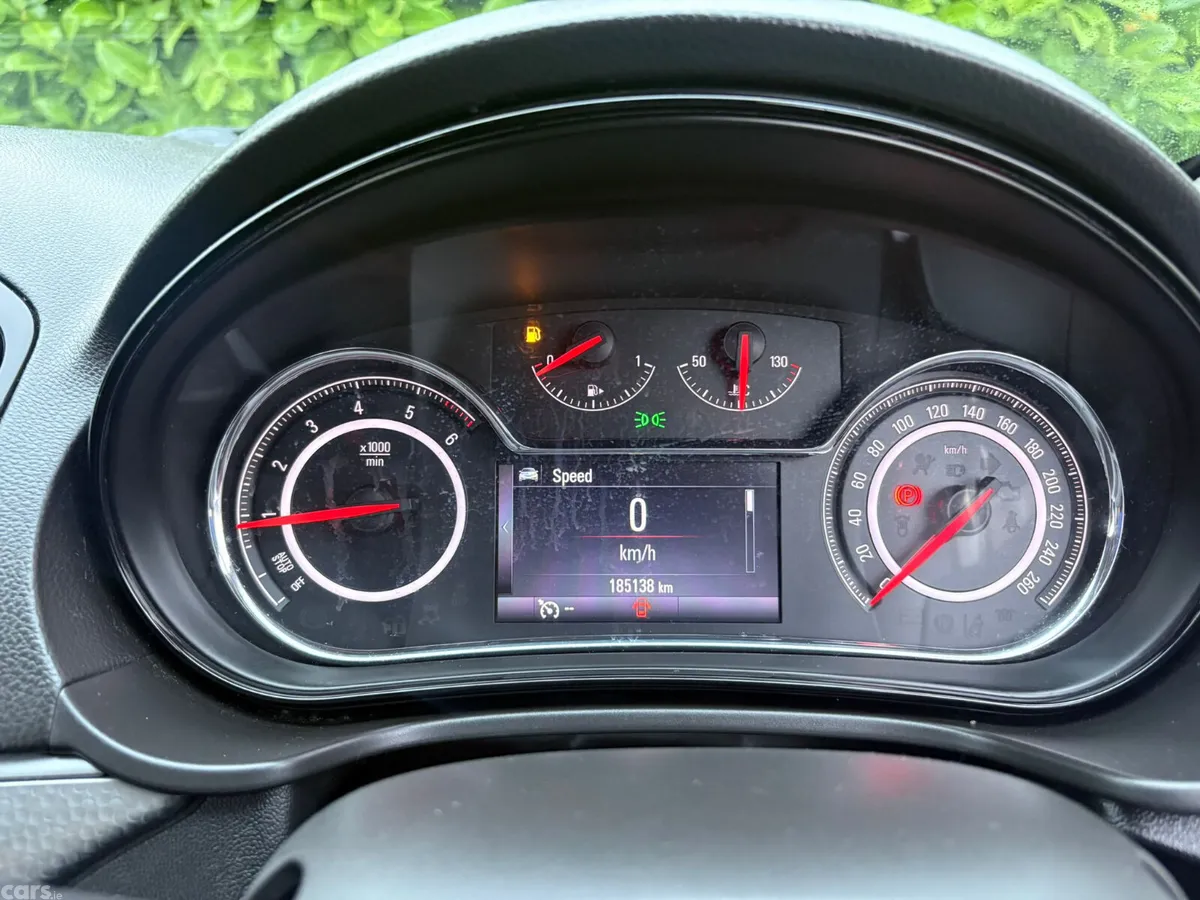 Opel Insignia Saloon, Diesel, 2016, White