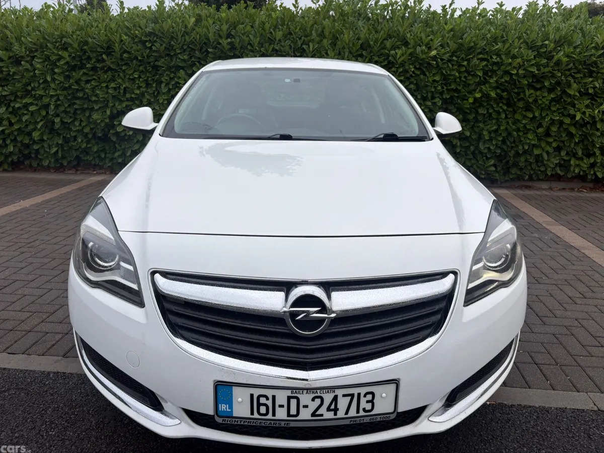 Opel Insignia Saloon, Diesel, 2016, White