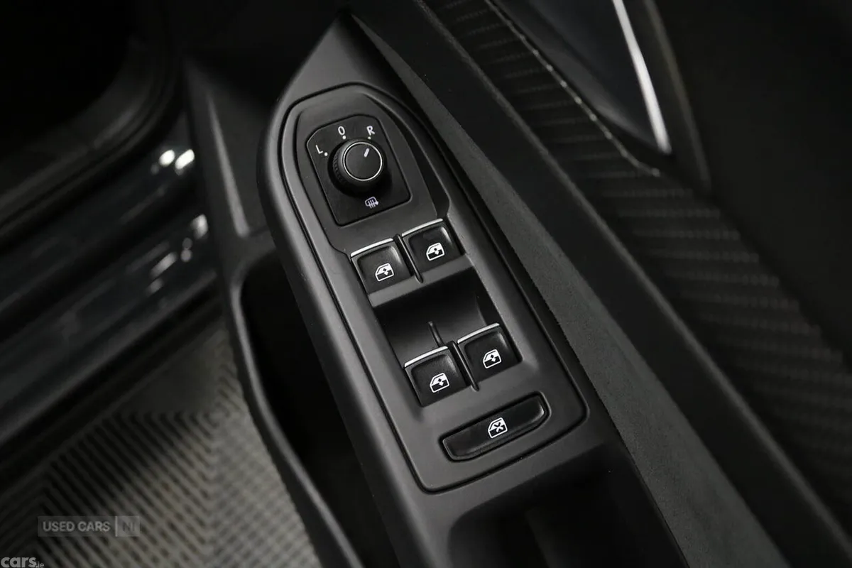 Volkswagen Golf Hatchback, Petrol Hybrid, 2024, Grey