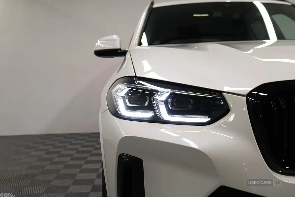 BMW X3 SUV, Petrol Hybrid, 2022, White