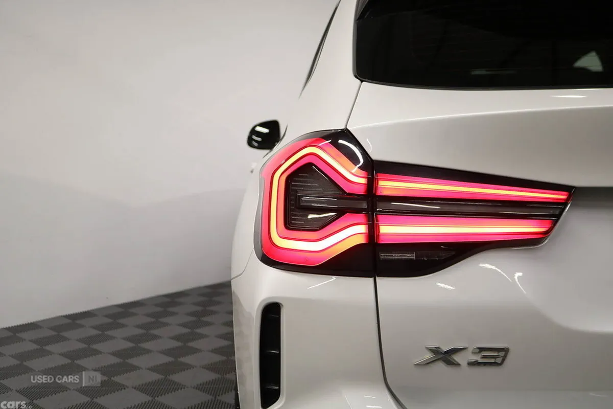 BMW X3 SUV, Petrol Hybrid, 2022, White