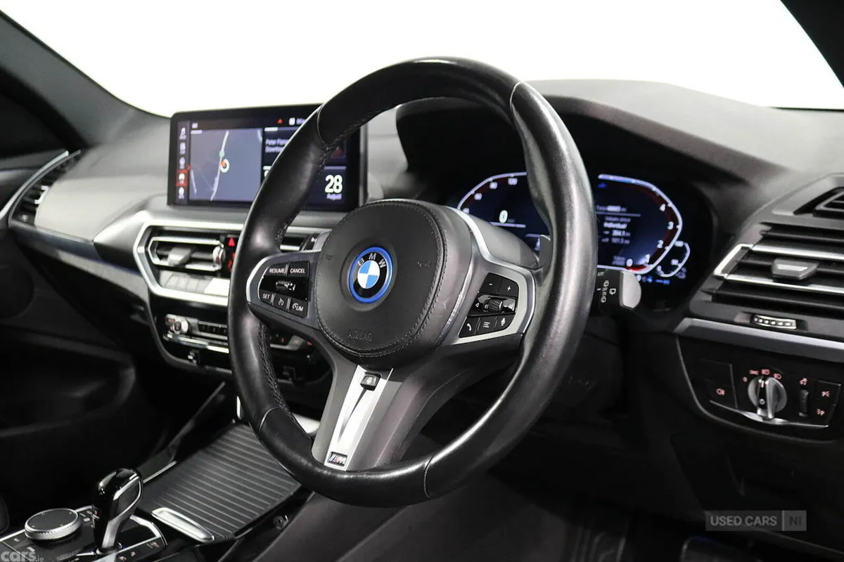 BMW X3 SUV, Petrol Hybrid, 2022, White