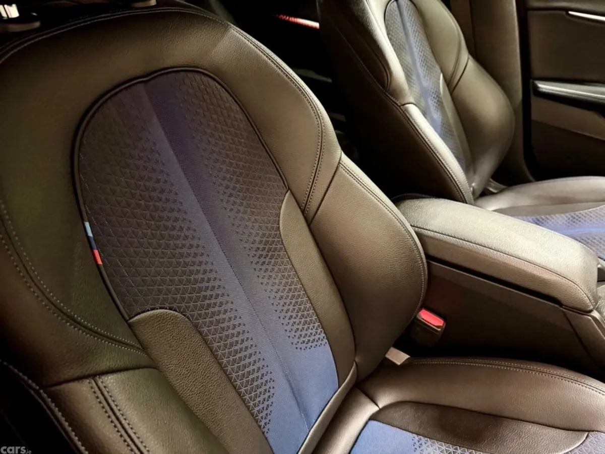 BMW 2-Series Hatchback, Diesel, 2021, Black