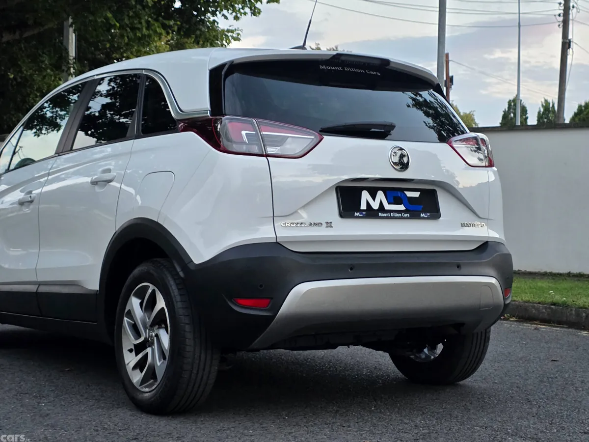 Vauxhall Crossland X Hatchback, Diesel, 2019, White