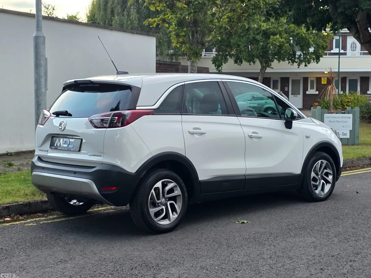 Vauxhall Crossland X Hatchback, Diesel, 2019, White
