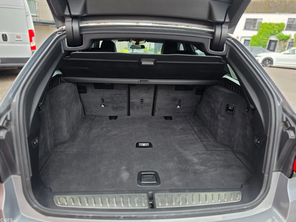 BMW 5-Series Estate, Diesel, 2022, Grey