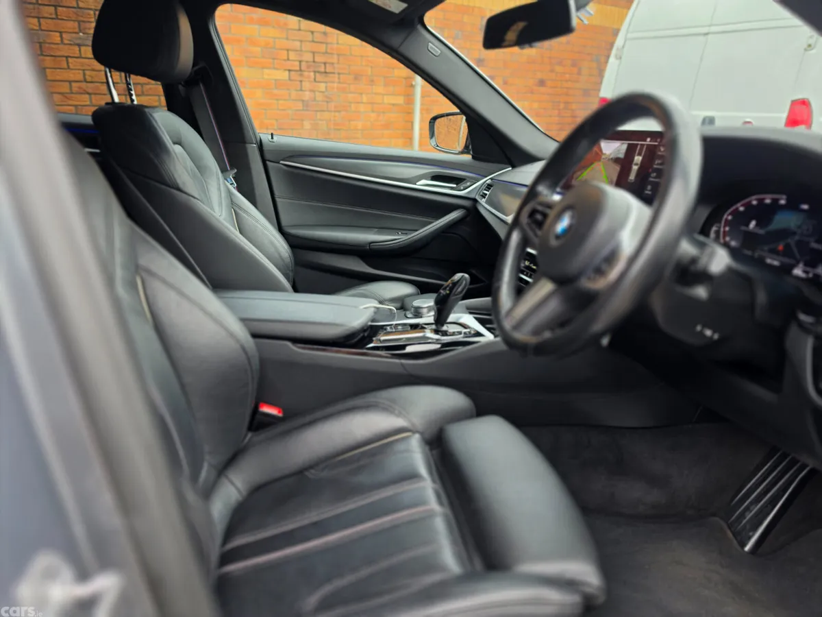 BMW 5-Series Estate, Diesel, 2022, Grey