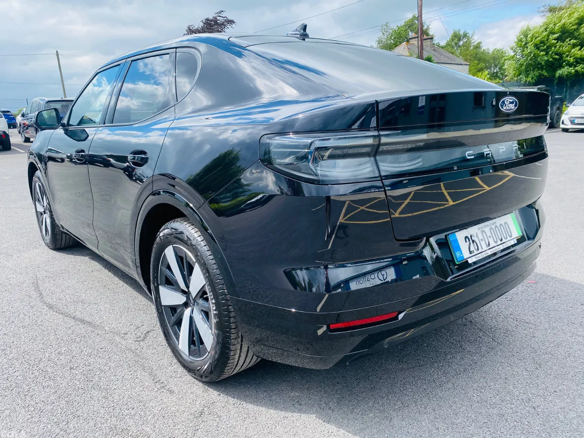 Ford Capri SUV, Electric, 2026, Black