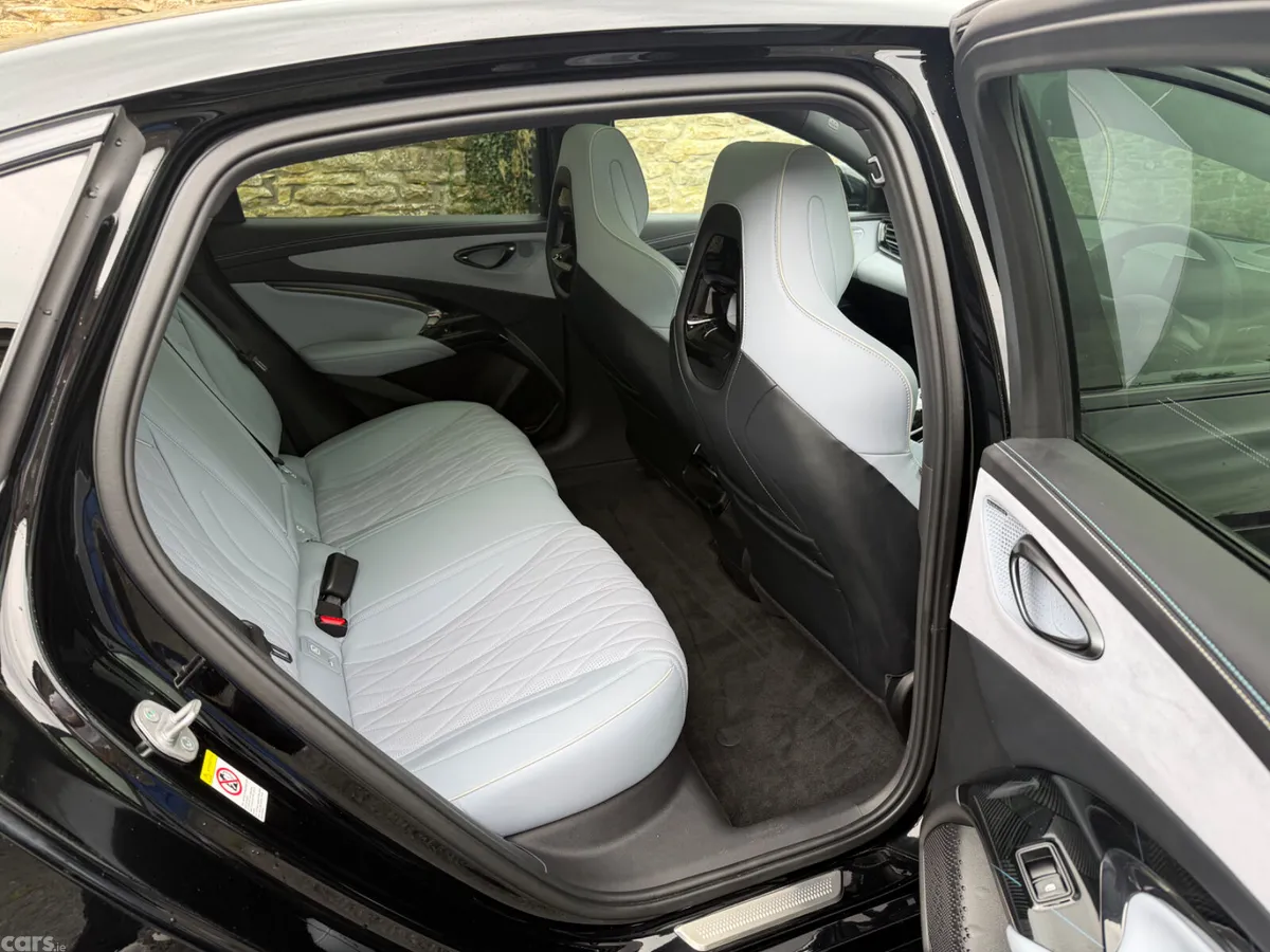 BYD SEAL Saloon, Electric, 2024, Black