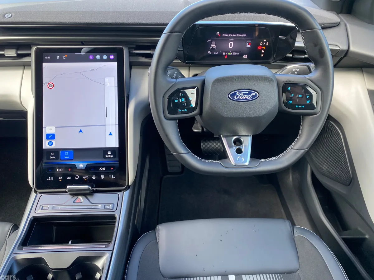 Ford Capri SUV, Electric, 2025, Black