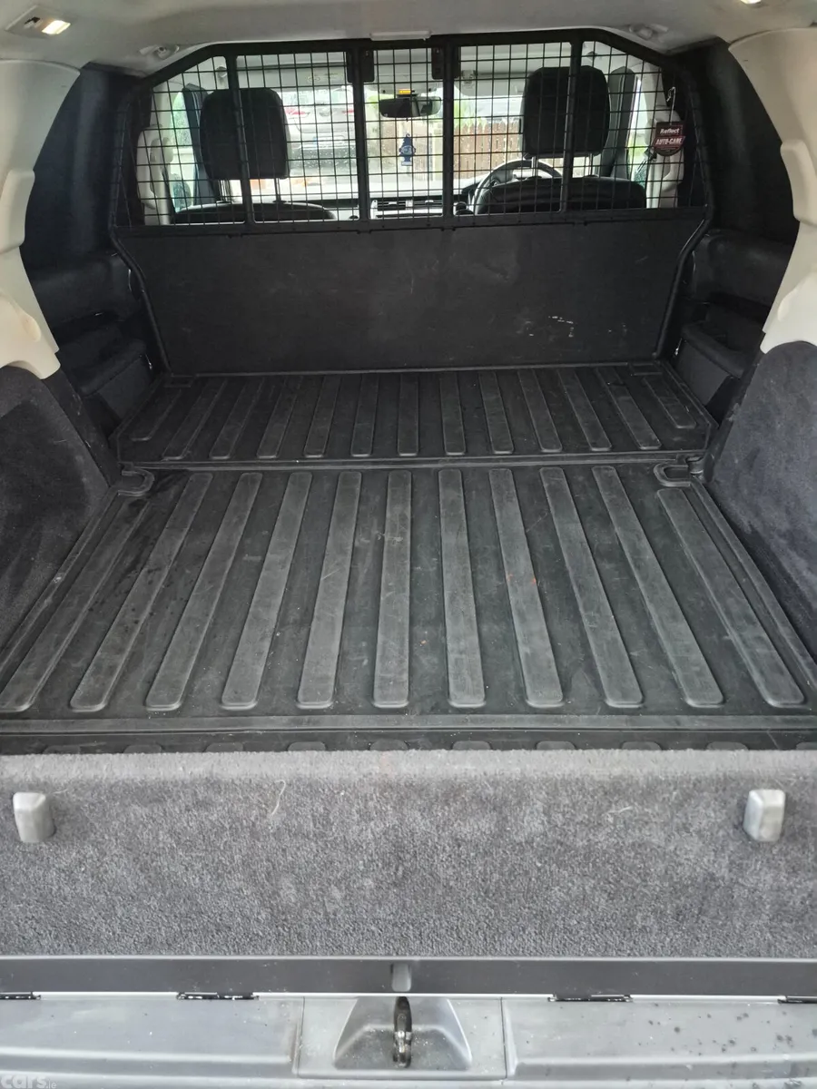 Land Rover Discovery SUV, Diesel, 2019, Black