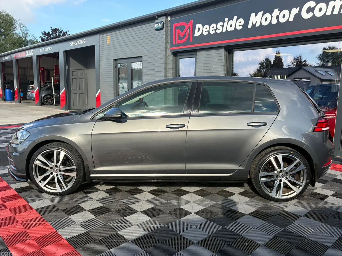Volkswagen Golf Hatchback, Diesel, 2019, Grey