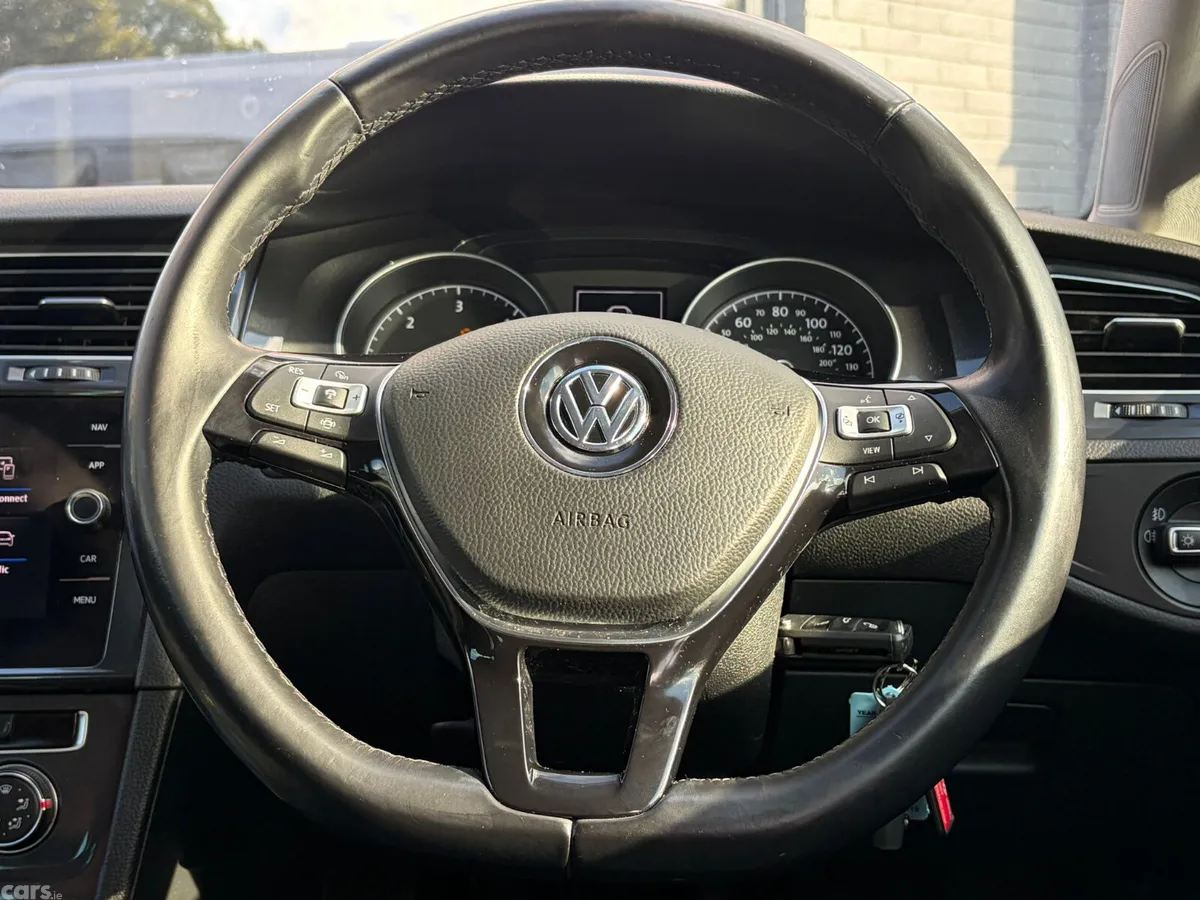 Volkswagen Golf Hatchback, Diesel, 2019, Grey