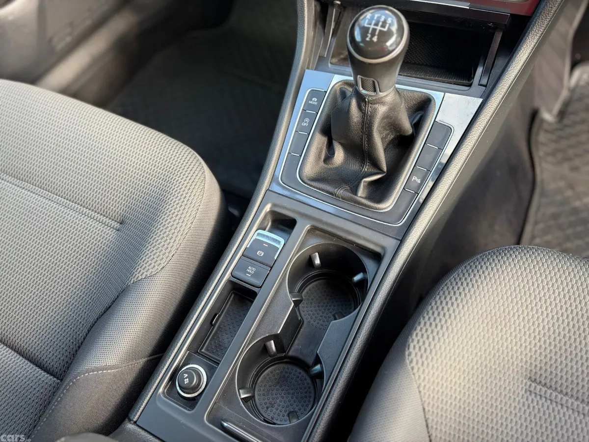 Volkswagen Golf Hatchback, Diesel, 2019, Grey