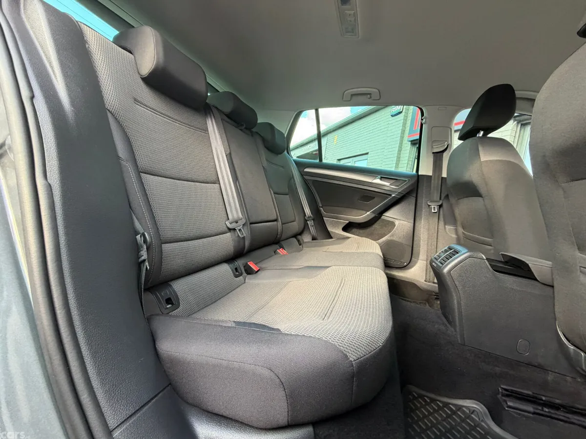 Volkswagen Golf Hatchback, Diesel, 2019, Grey