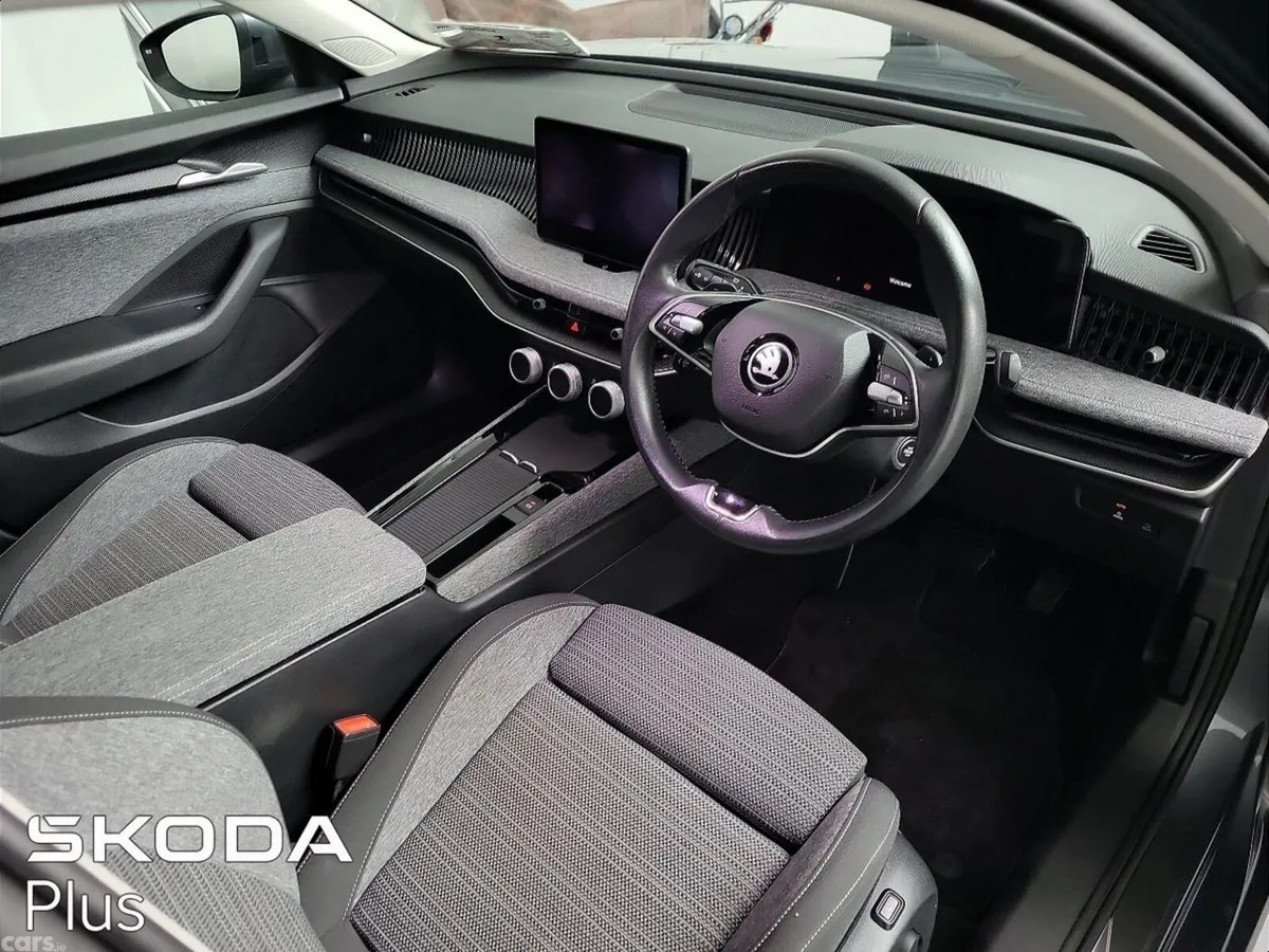 Skoda Superb Saloon, Diesel, 2024, Grey