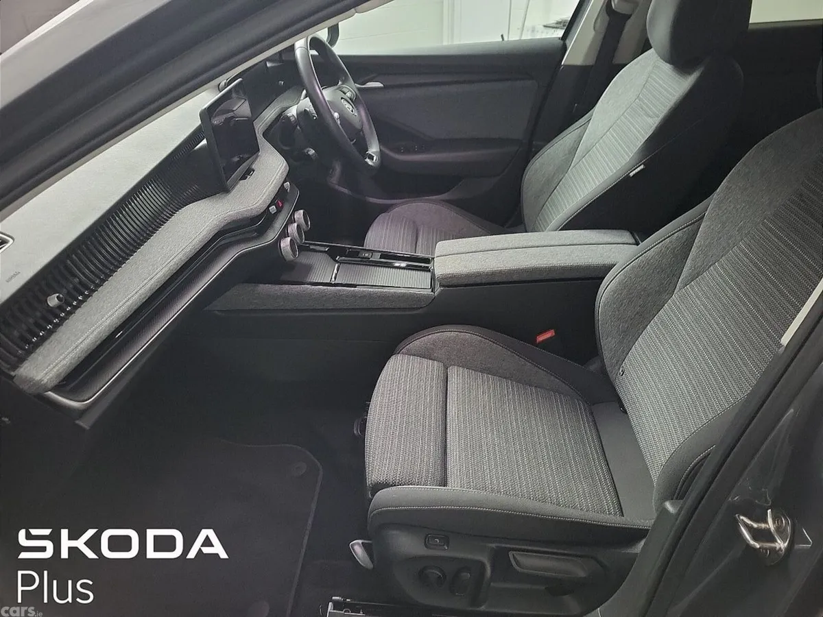 Skoda Superb Saloon, Diesel, 2024, Grey