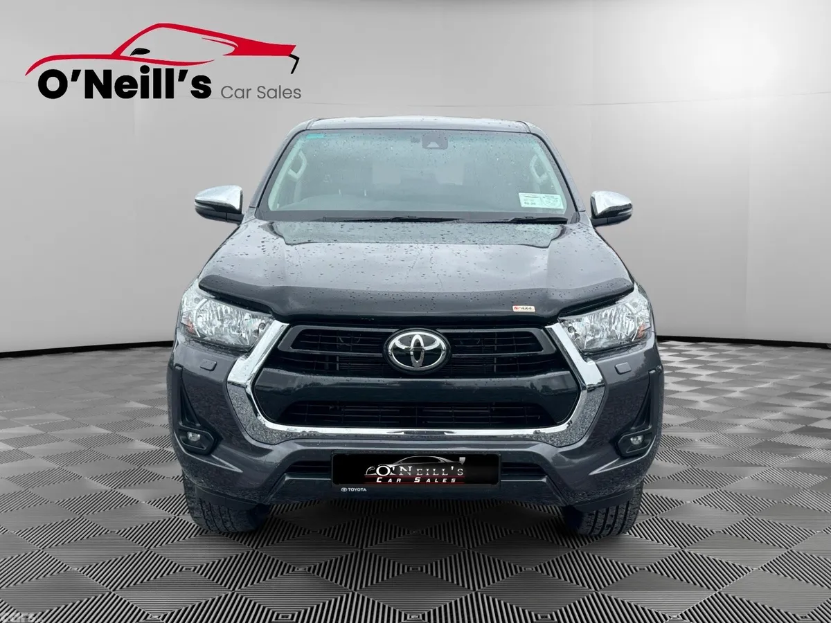Toyota Hilux Pick Up, Diesel, 2025, Grey