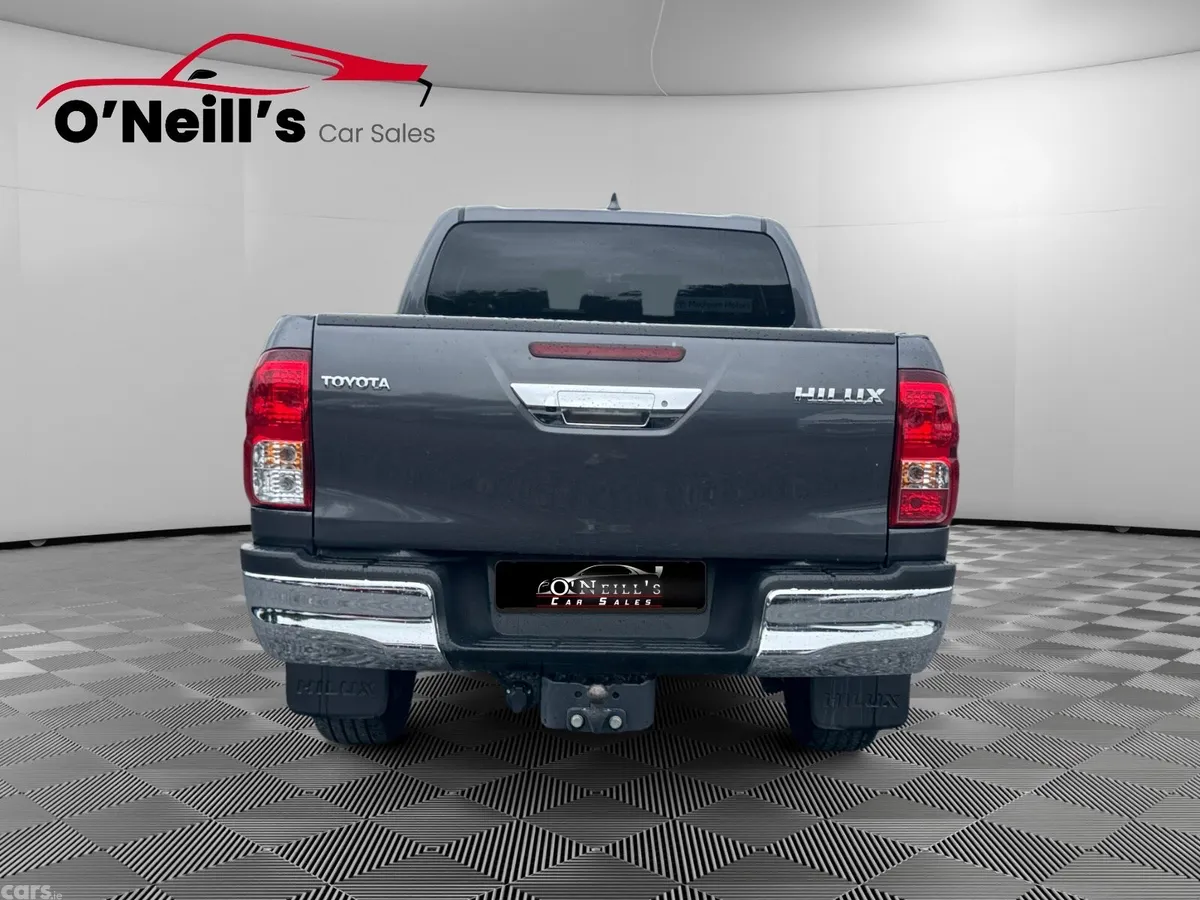 Toyota Hilux Pick Up, Diesel, 2025, Grey