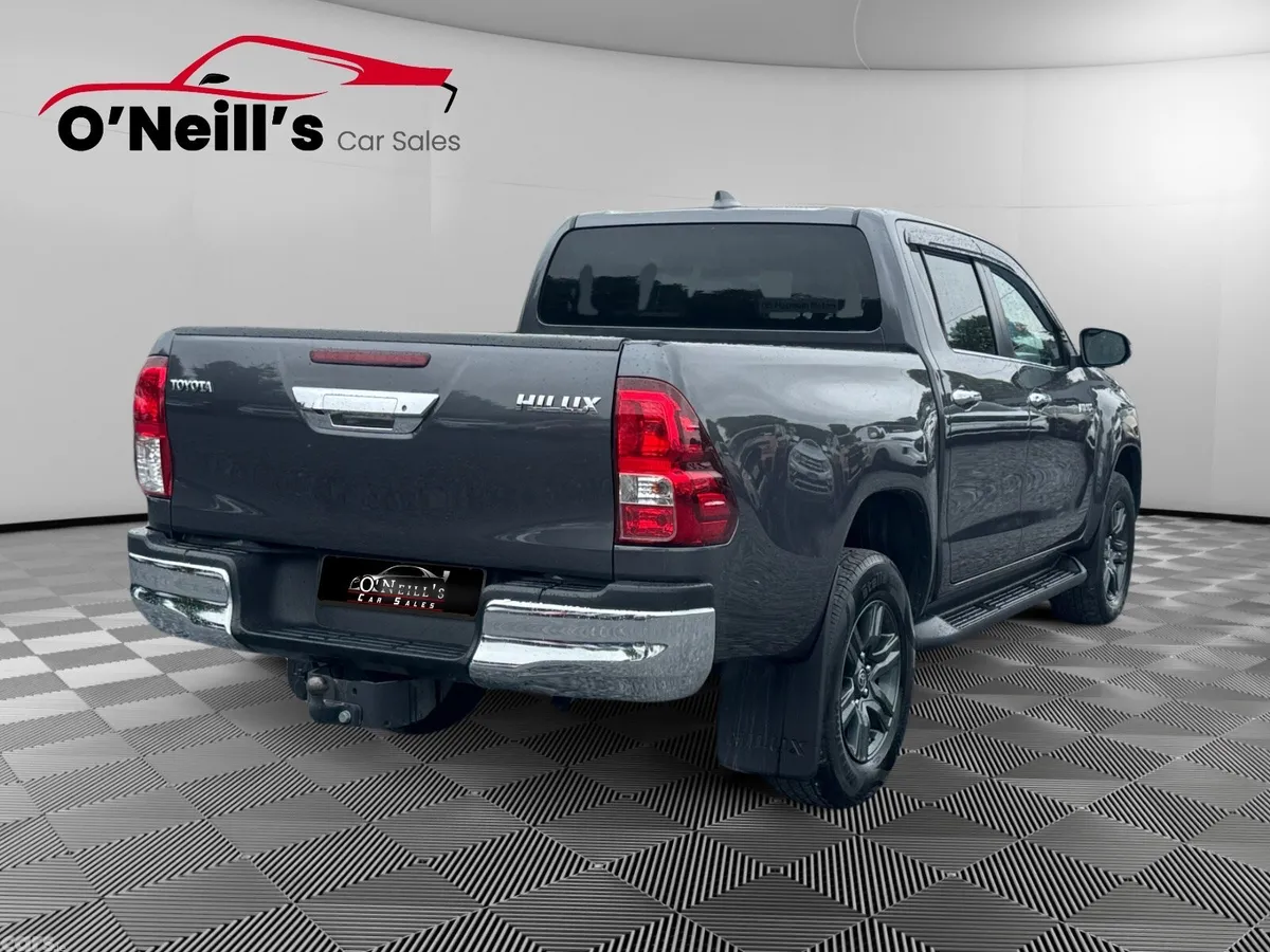 Toyota Hilux Pick Up, Diesel, 2025, Grey