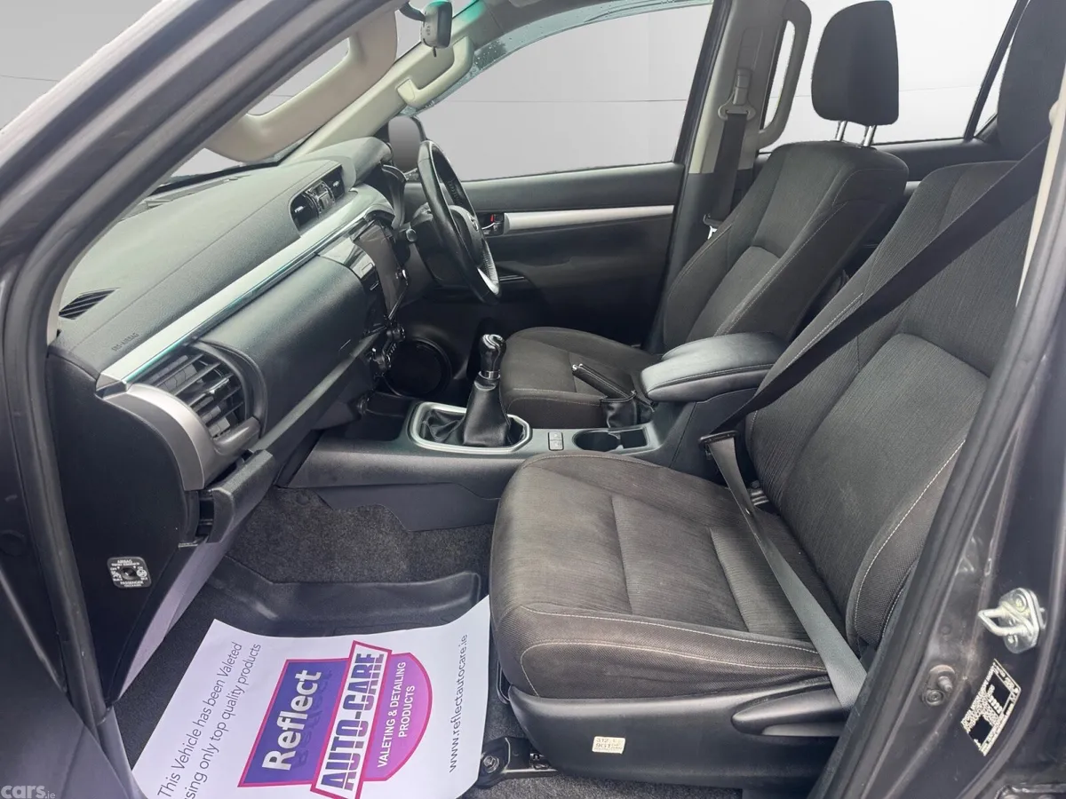 Toyota Hilux Pick Up, Diesel, 2025, Grey
