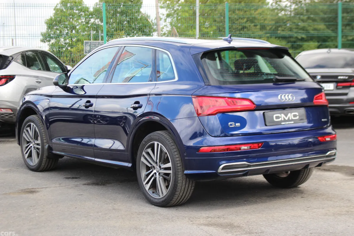 Audi Q5 SUV, Diesel, 2020, Blue