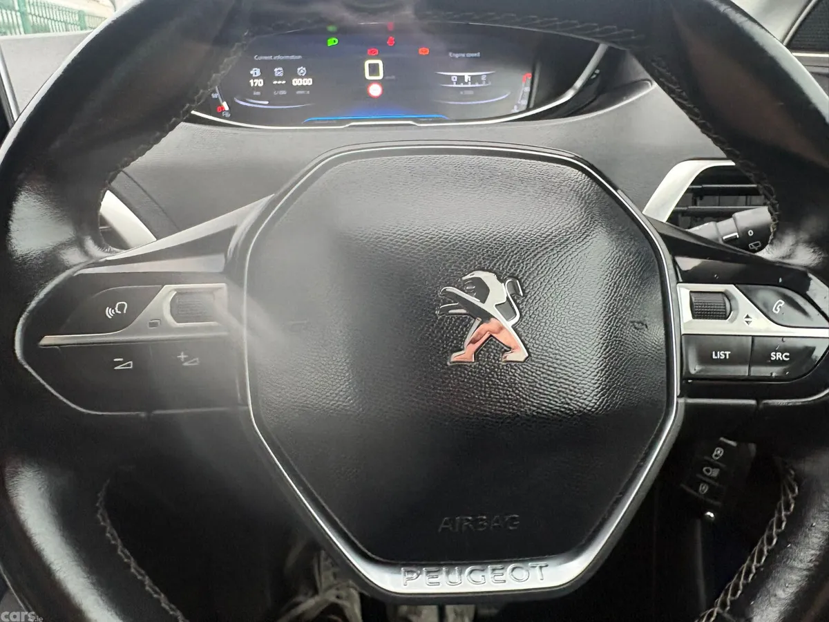 Peugeot 3008 MPV, Diesel, 2018, Grey