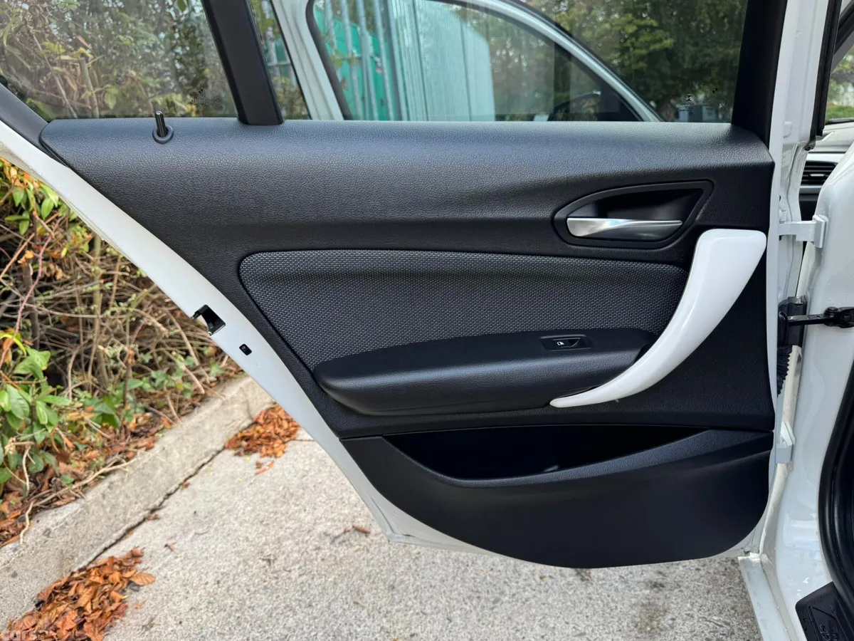 BMW 1-Series Hatchback, Petrol, 2015, White