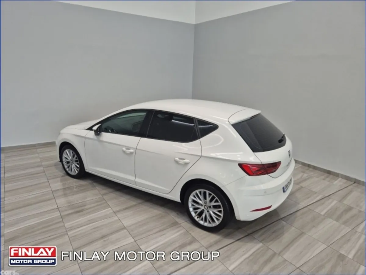 SEAT Leon Hatchback, Petrol, 2020, White