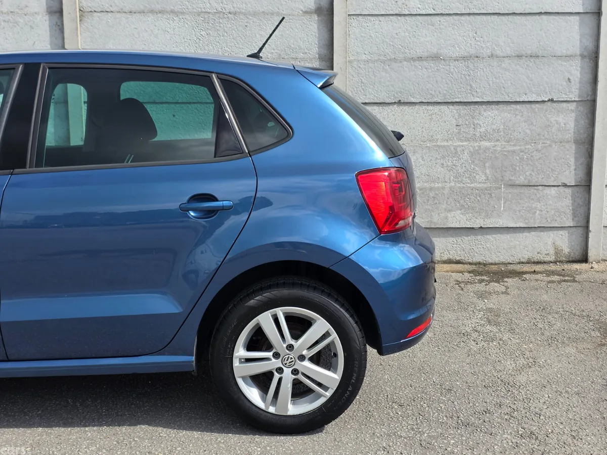 Volkswagen Polo Hatchback, Petrol, 2017, Blue