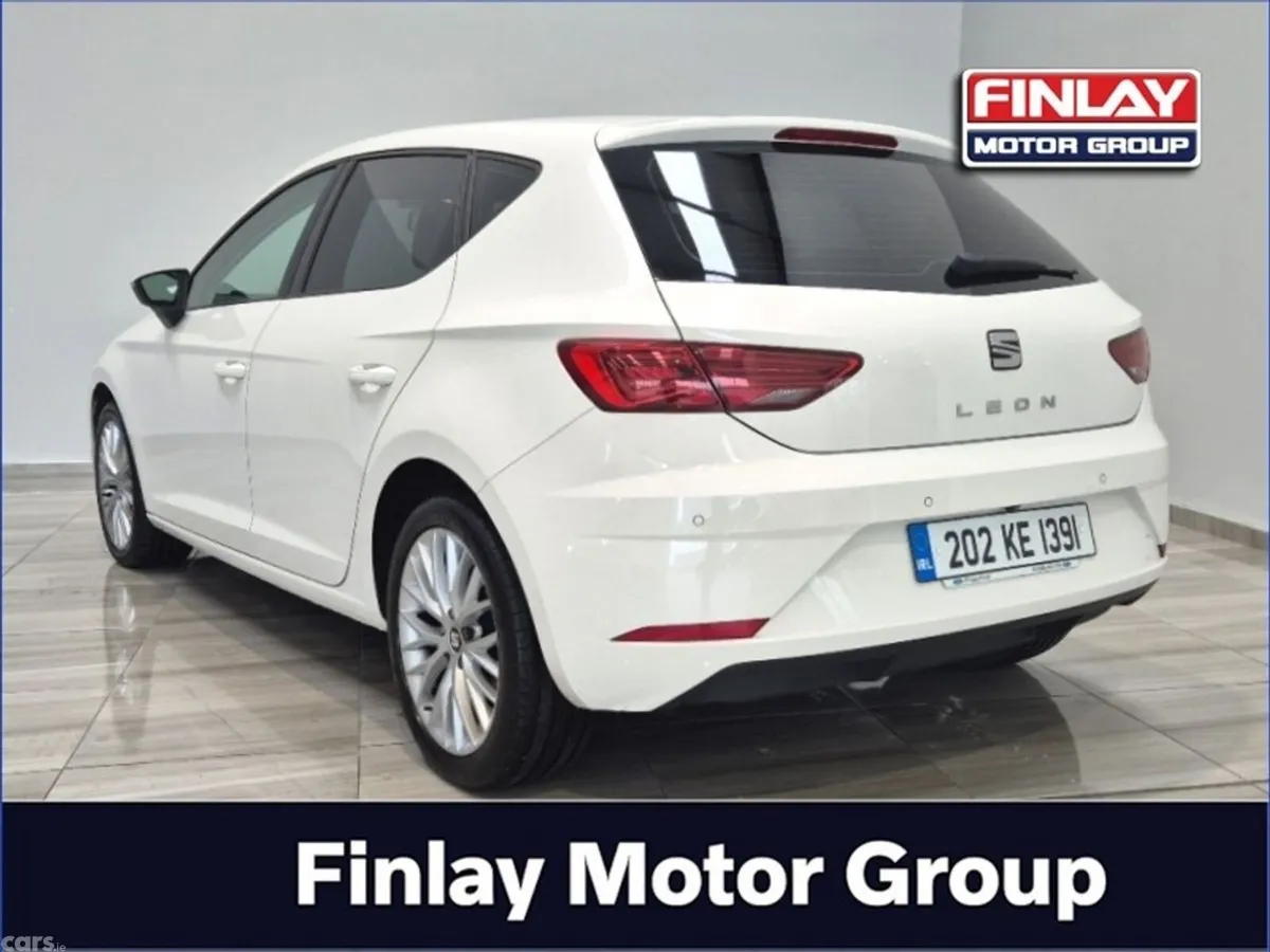 SEAT Leon Hatchback, Petrol, 2020, White
