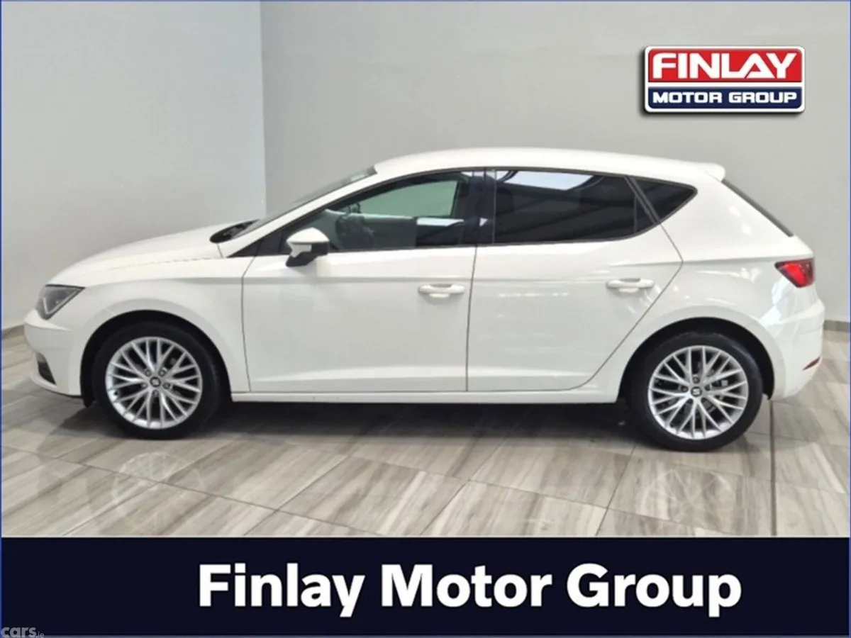 SEAT Leon Hatchback, Petrol, 2020, White