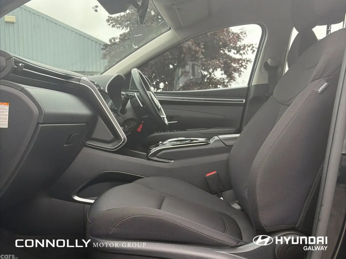 Hyundai Tucson SUV, Petrol Plug-in Hybrid, 2023, Black