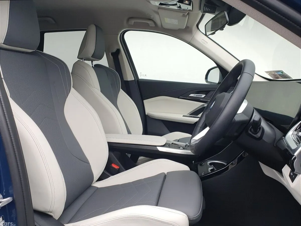 BMW iX1 SUV, Electric, 2026, Blue